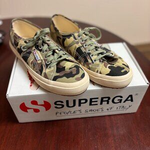 Superga Camoflauge Sneakers Size 10 Women's